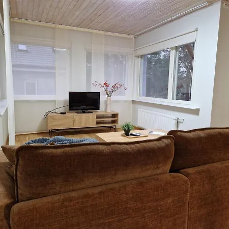 Cozy On The Second Floor Of A Private House In Nõmme Apartamento *