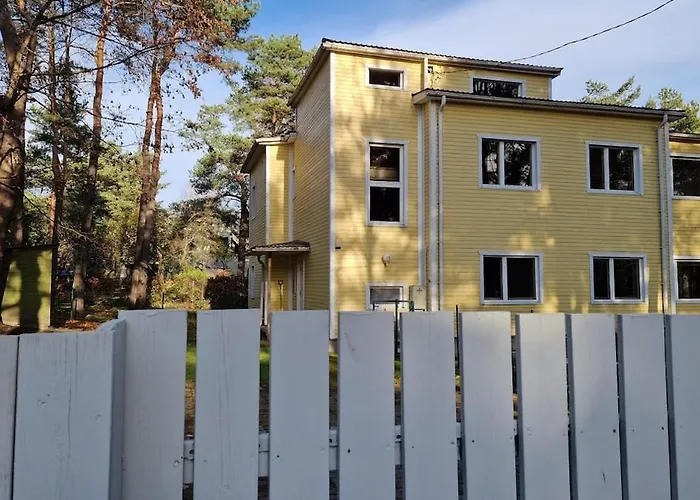 Cozy On The Second Floor Of A Private House In Nõmme * Talin